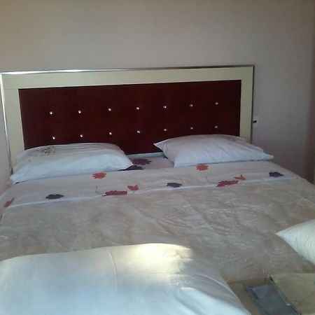 Apartment Adi Sarandë Eksteriør billede