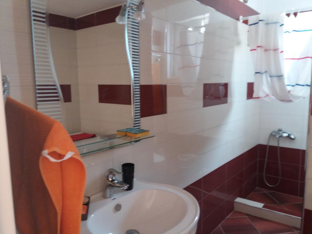 Apartment Adi Sarandë Eksteriør billede